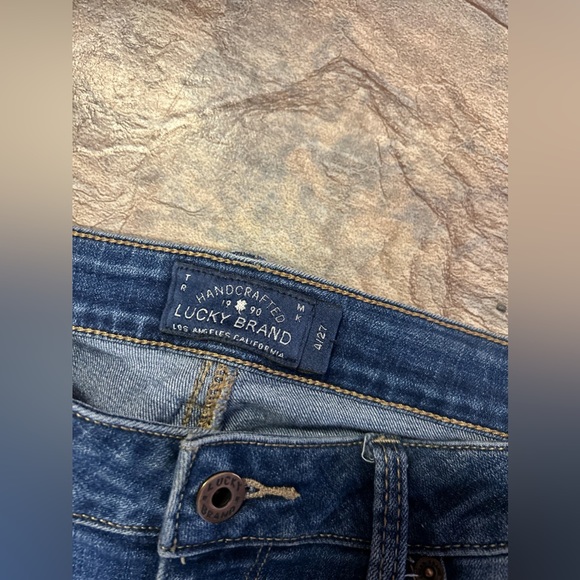 Lucky brand size 4 Lolita skinny jeans - Picture 2 of 4